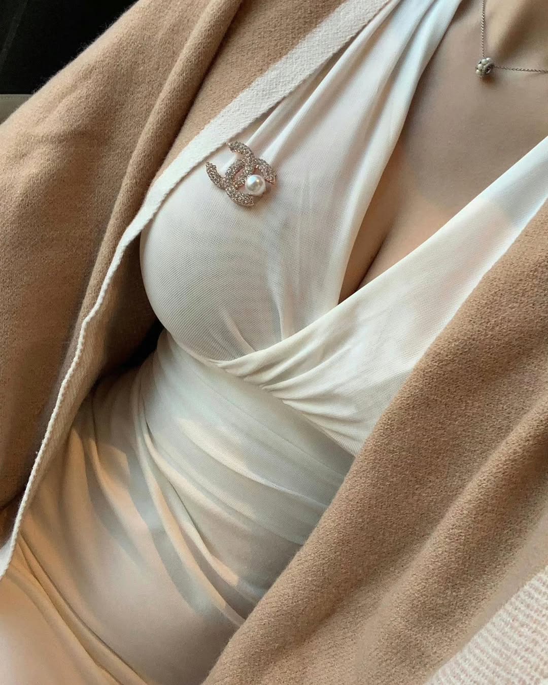 從抗拒到狂熱！迷情香水與催性手段的科學運用指南